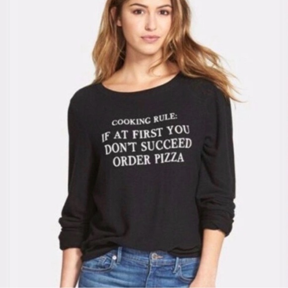 Wildfox Tops - Wildfox Pizza Graphic Sweatshirt Medium Lightweight Black Pullover